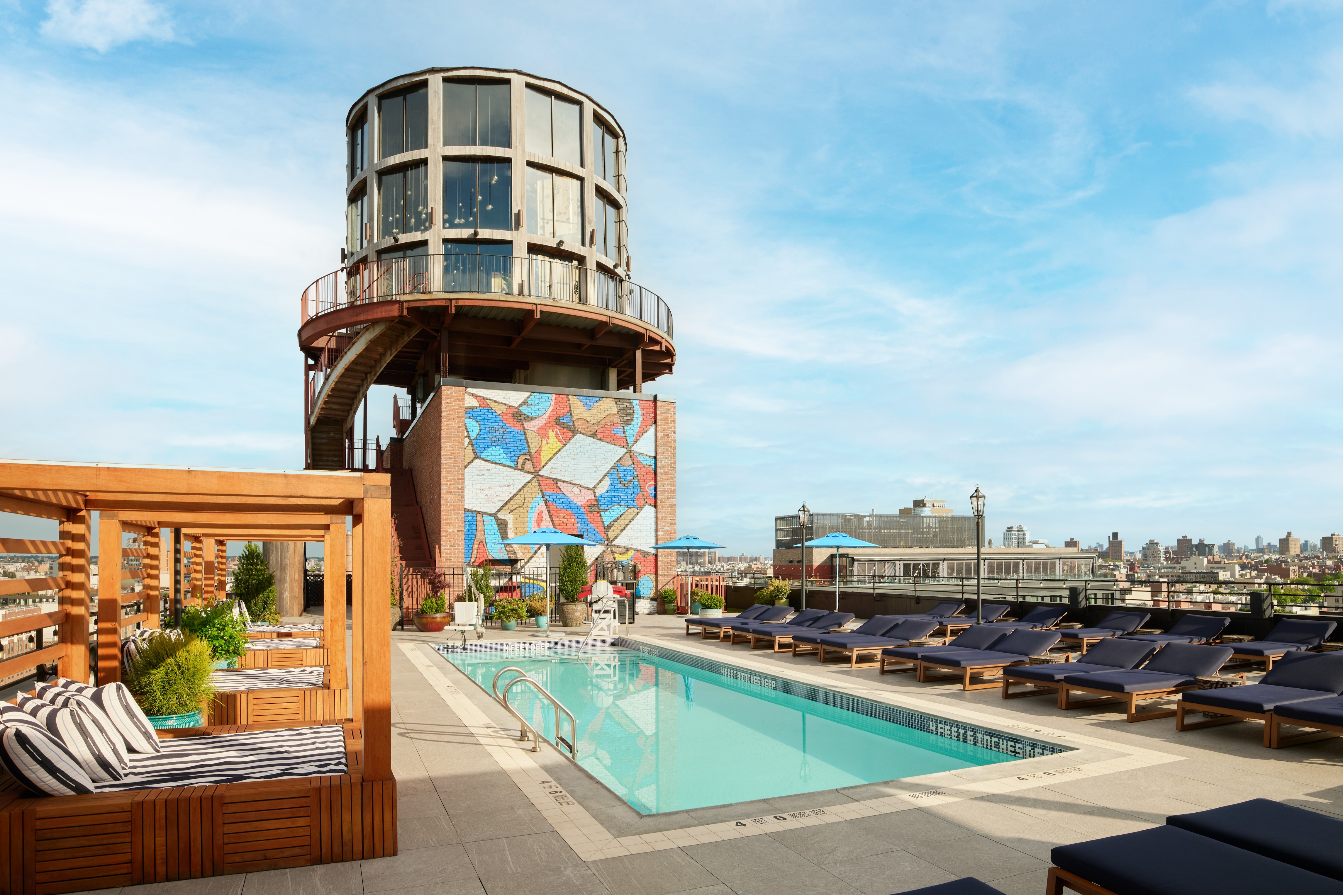 ART Williamsburg Pool View 