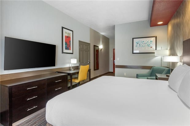 Images Best Western Plus Gallup Inn & Suites