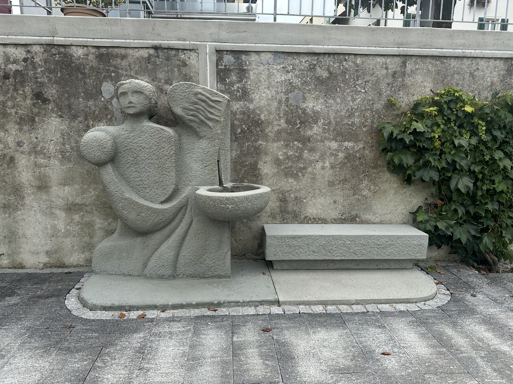 Bilder Christoph Bucher Bildhauerei / Stone and Design
