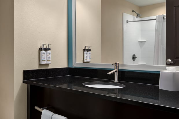 Images Holiday Inn Express & Suites Colorado Springs Central by IHG