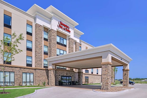 Images Hampton Inn & Suites Altoona-Des Moines