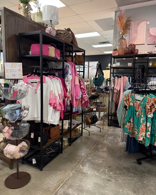 Images Miss Daisy's Home & Decor Co.