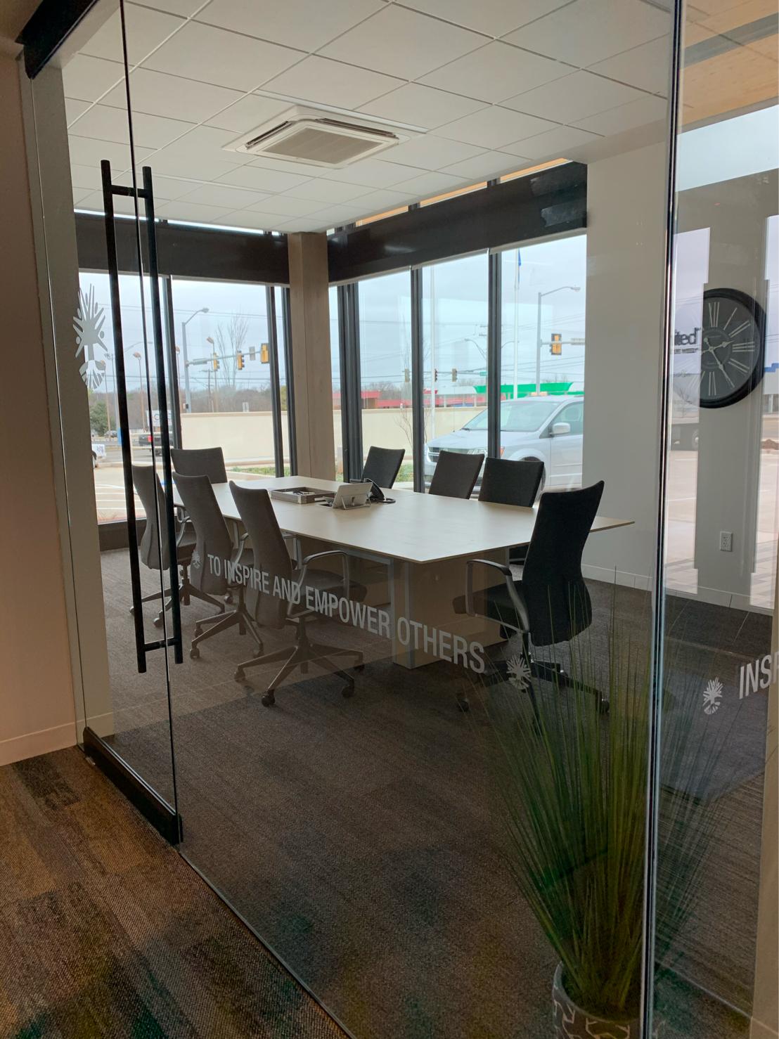 First United Bank - Shawnee Harrison - interior meeting space