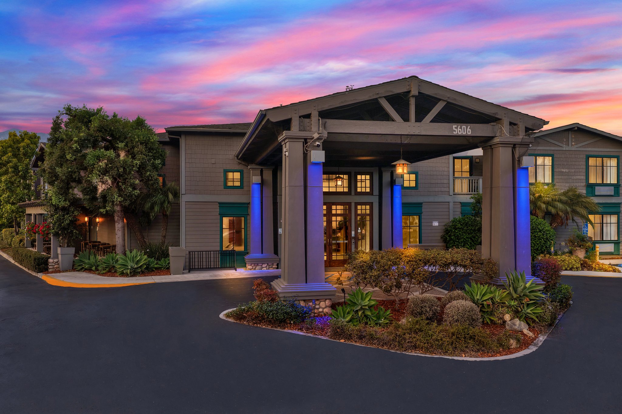 Holiday Inn Express & Suites Carpinteria by IHG Image