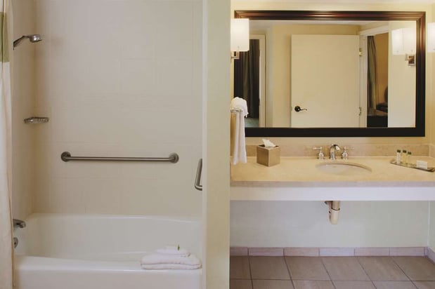 Images DoubleTree Suites by Hilton at The Battery Atlanta