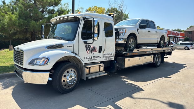 Images Eagle Towing & Recovery