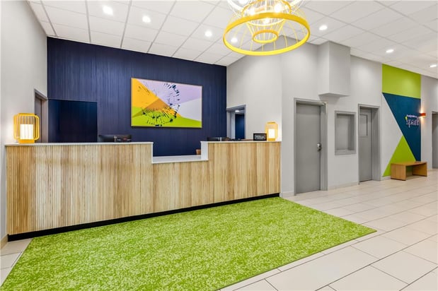 Images Spark by Hilton Lexington