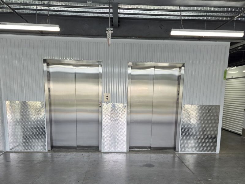 Extra Space Storage Image