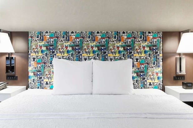 Images Hampton Inn & Suites Pittsburgh-Downtown