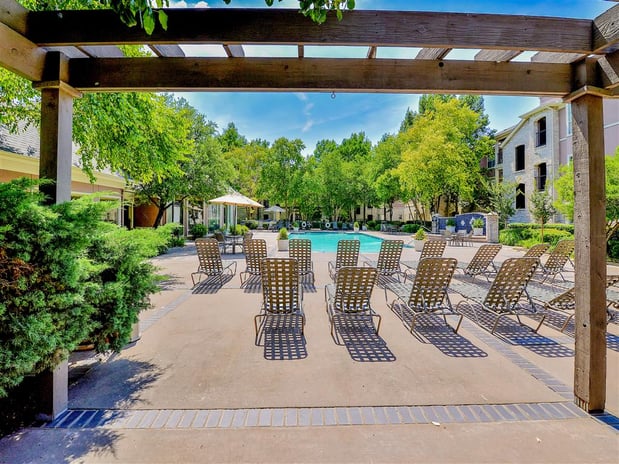 Images Bentley Place Apartments