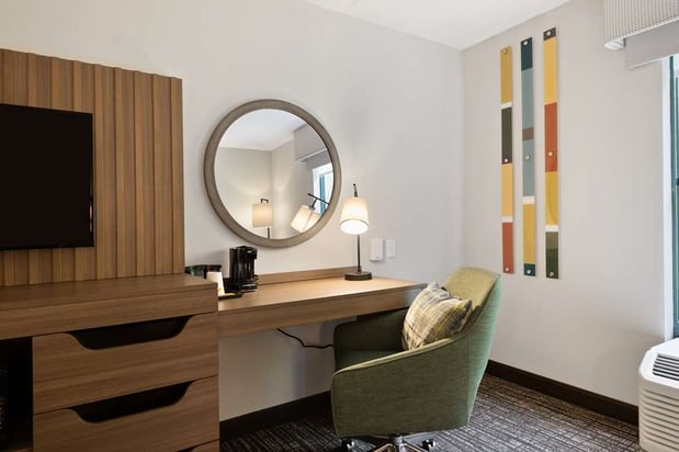 Images Hampton Inn & Suites Lake George