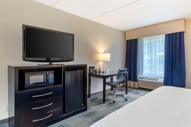 Images Best Western Hartford Hotel & Suites