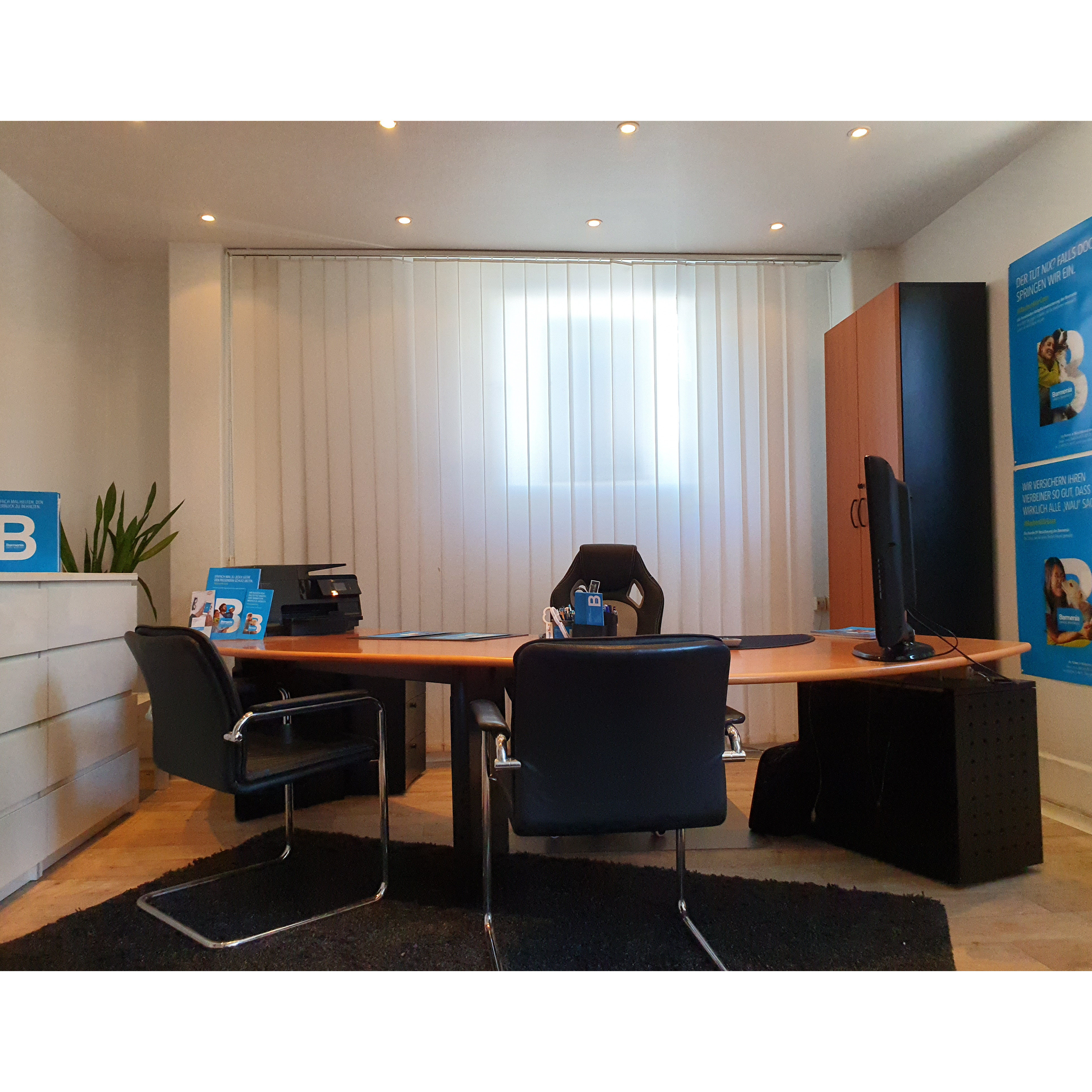 Barmenia Versicherung - Simon Jones, Altostr. 15a in München