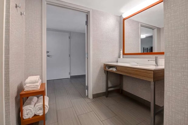 Images Hampton Inn Anderson/ Alliance Business Park