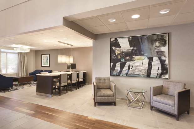 Images Radisson Hotel Dallas North-Addison