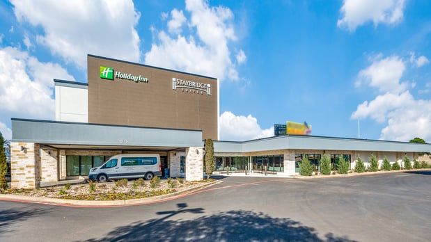 Images Holiday Inn Dallas Market Ctr Love Field by IHG