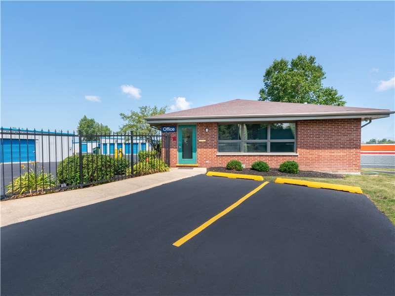 Alternate Beauty Image - Extra Space Storage at 1510 S Lake St, Mundelein, IL 60060