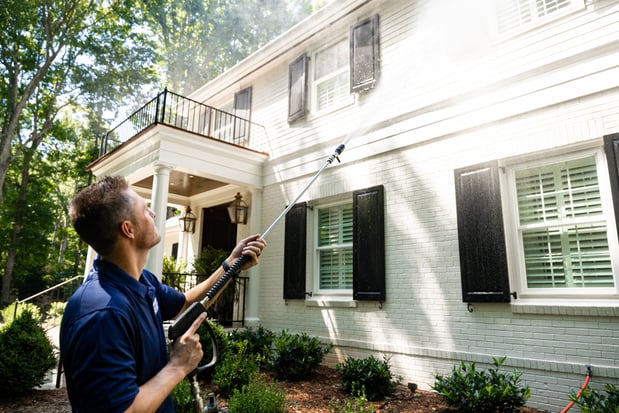 Images Window Hero Charlotte