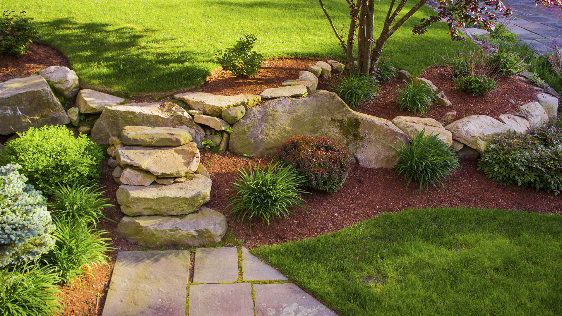 Images Uptop Landscaping & Snow Removal Inc