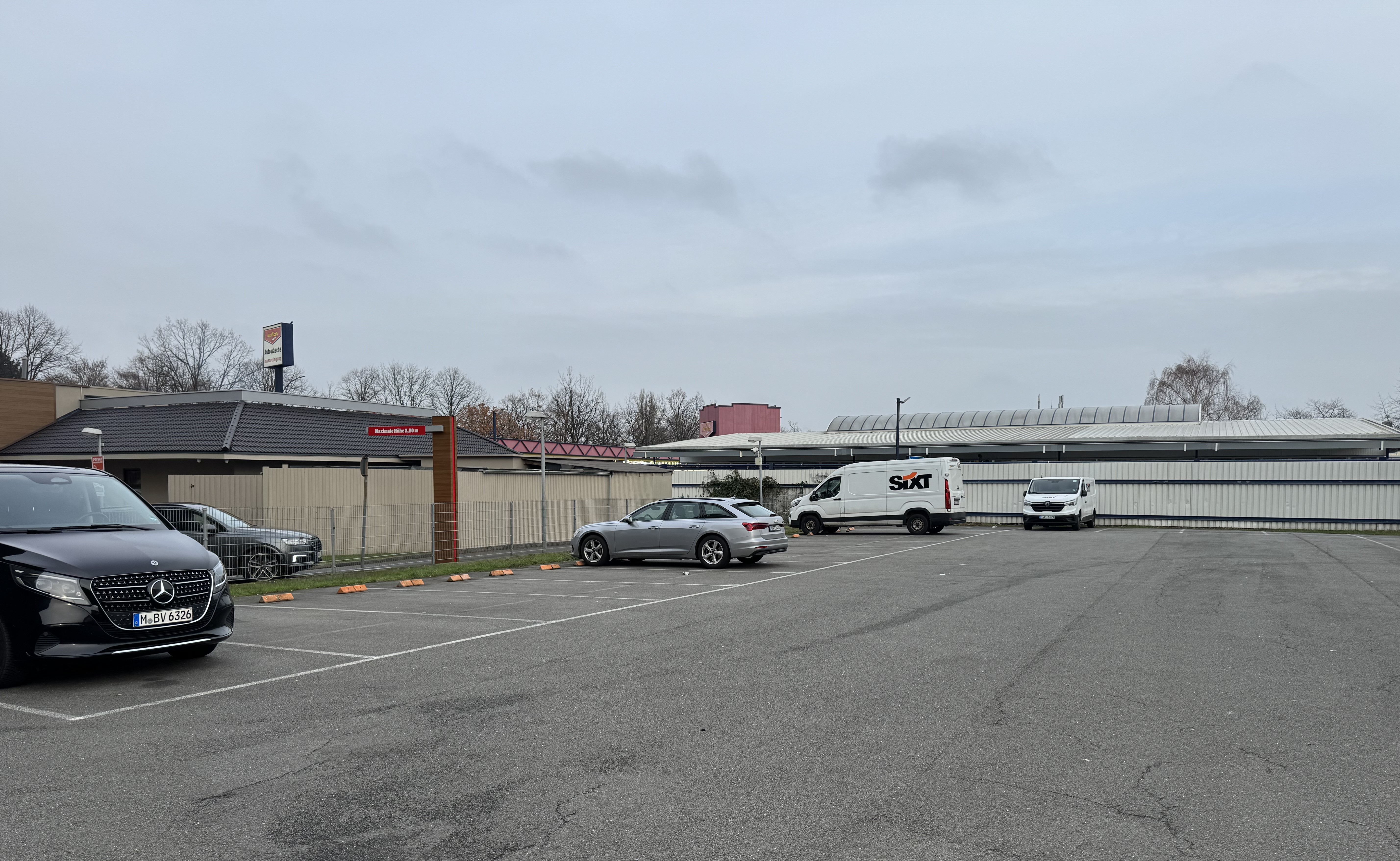 SIXT Autovermietung Hamburg Ost/Wandsbek, Friedrich-Ebert-Damm 160 in Hamburg