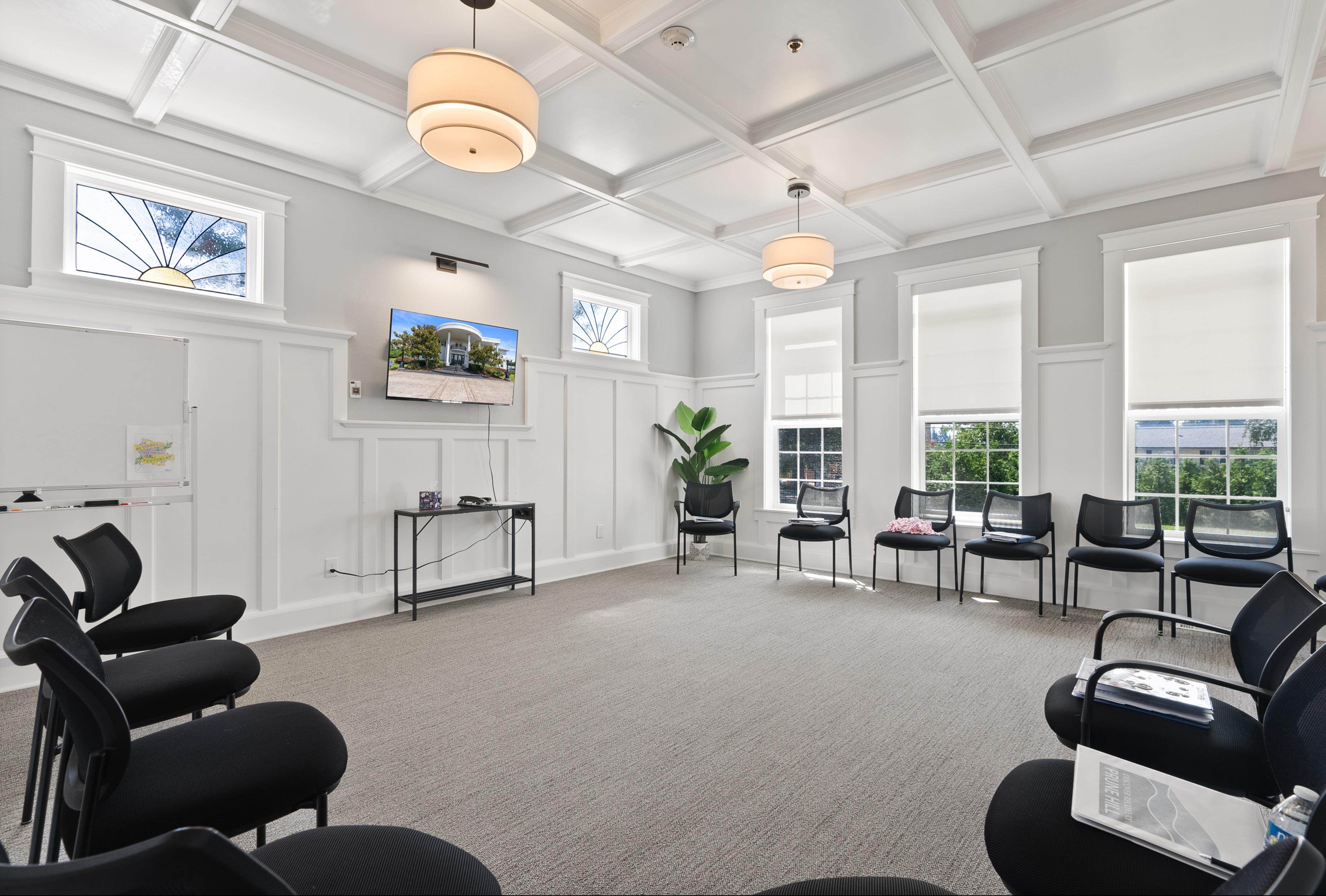 Group Treatment Room at Discover Recovery Camas