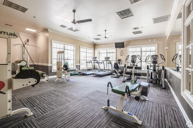 Images Estancia Apartments