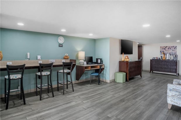 Images SureStay Plus by Best Western Greenwood