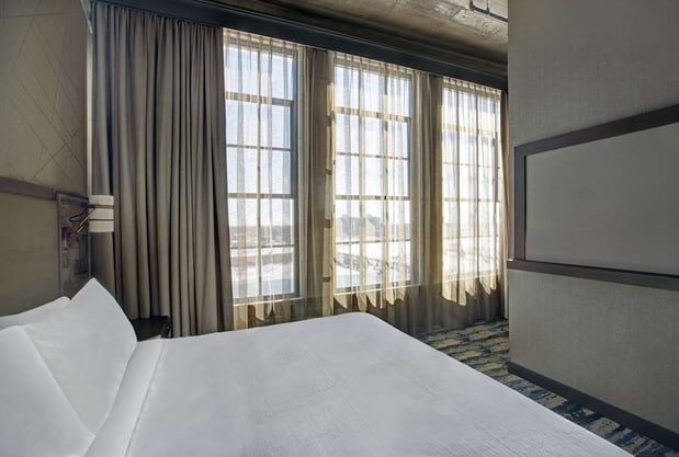 Images Embassy Suites by Hilton Rockford Riverfront