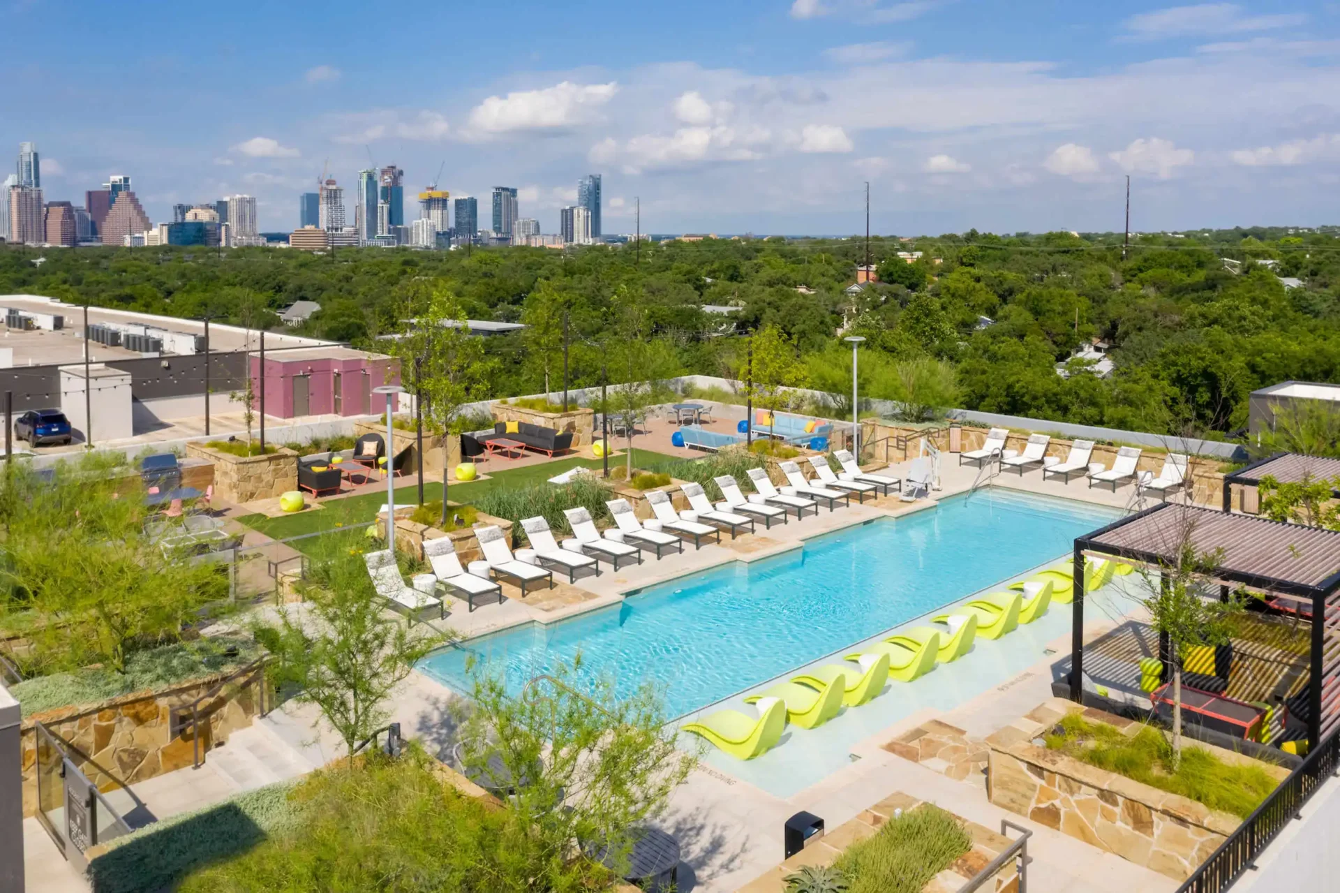 Fifteen15 South Lamar Apartments Image