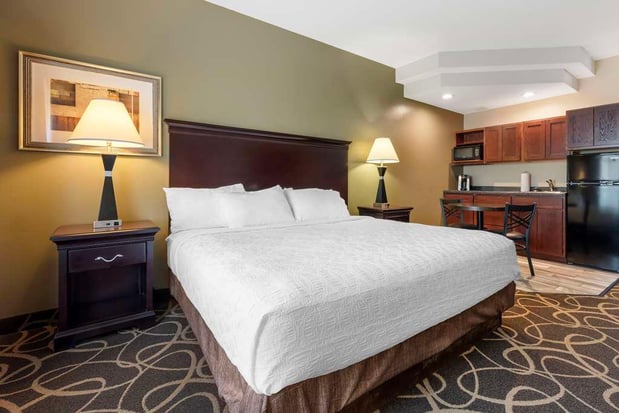 Images Best Western Plus Eau Claire Conference Center