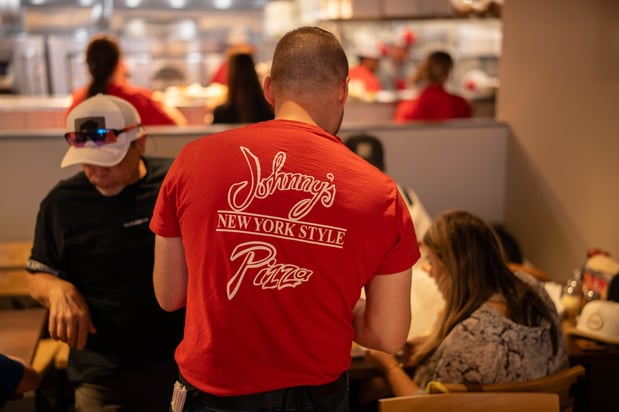 Images Johnny's New York Style Pizza