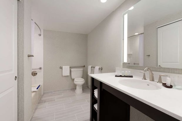 Images Embassy Suites by Hilton Irvine Orange County Airport