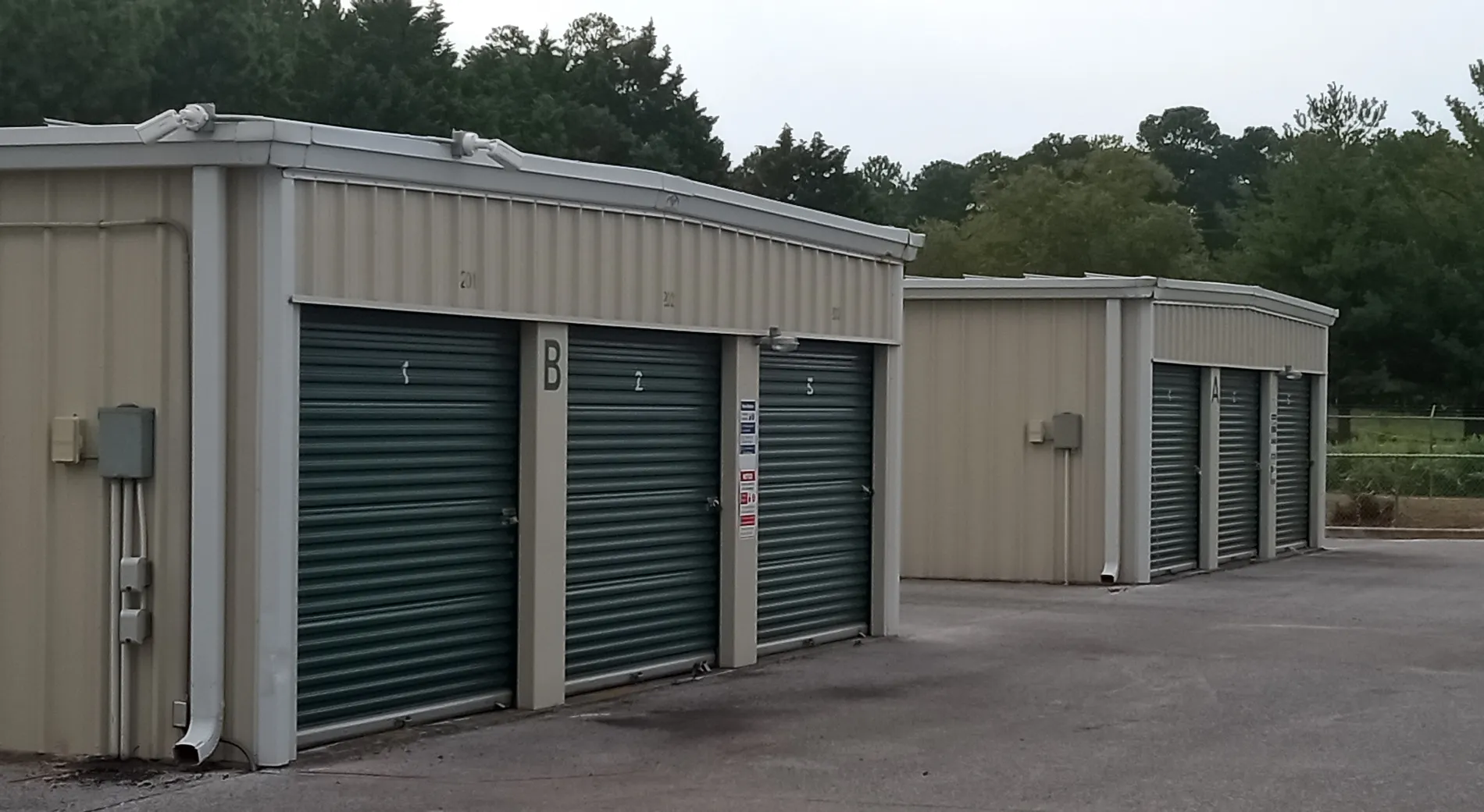 Car storage facility near Residence Inn in Salisbury, Maryland