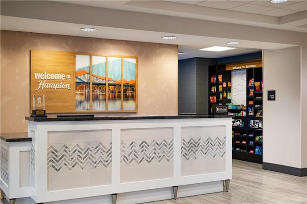 Images Hampton Inn & Suites La Crosse Downtown