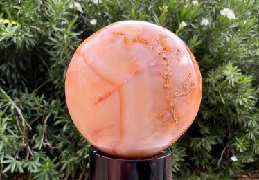 Images KyeBentley Crystals