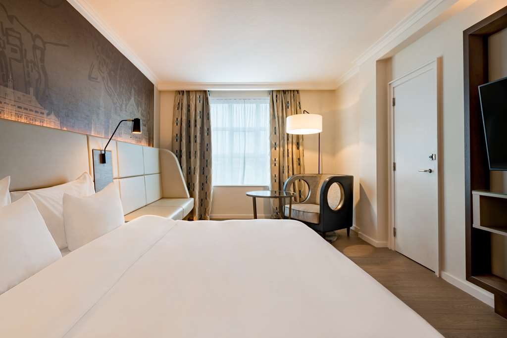 Premium Room connecting rooms Radisson Blu Hotel, Antwerp City Centre Antwerpen 03 203 12 34