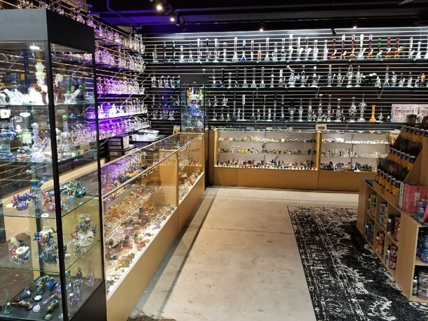 Images Habitz Glass & Goodies