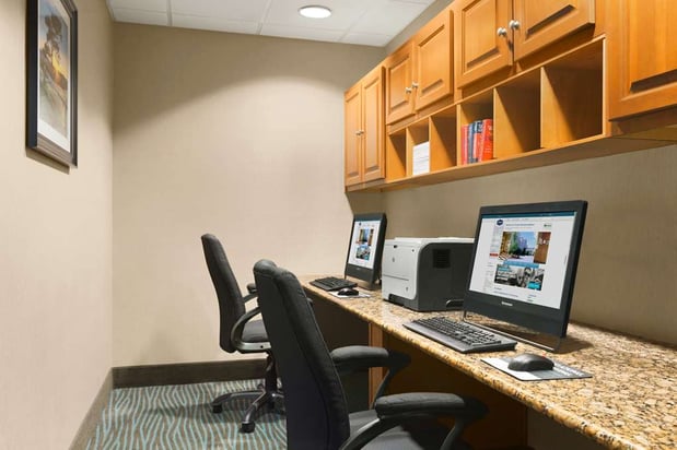 Images Hampton Inn & Suites Manchester-Bedford