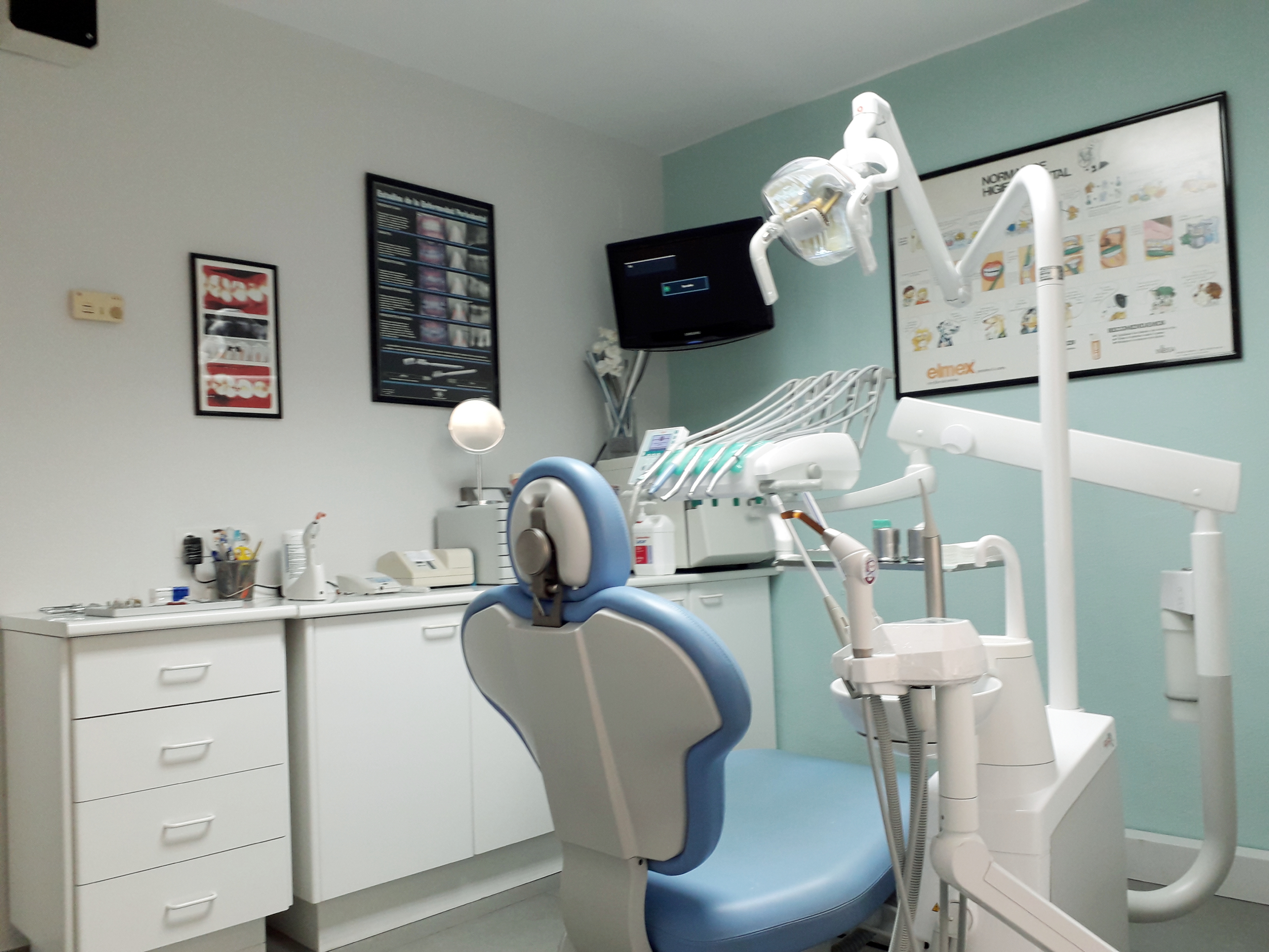 Fotos de Clínica Dental Dentos - Parque Alcosa