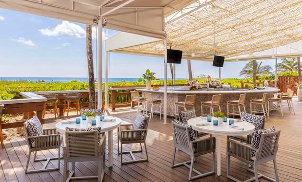 Images The Singer Oceanfront Resort, Curio Collection by Hilton