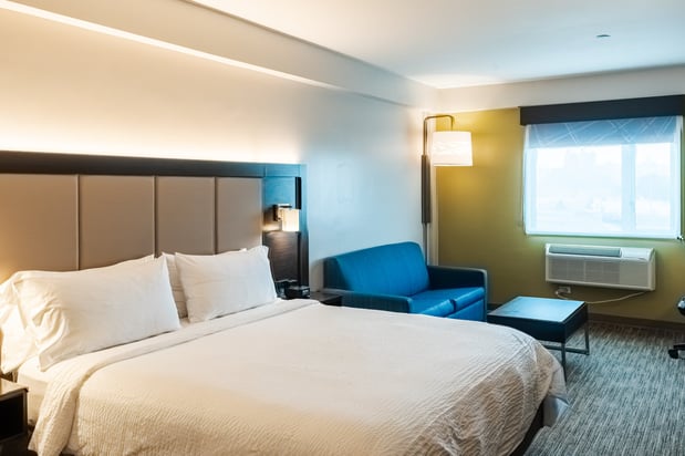 Images Holiday Inn Express Queens - Maspeth by IHG