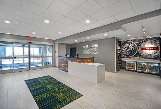 Images Hampton Inn Las Vegas Strip South