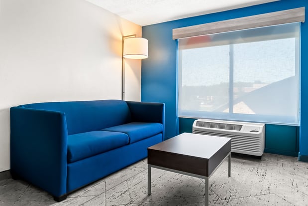 Images Holiday Inn Express & Suites Detroit-Novi by IHG