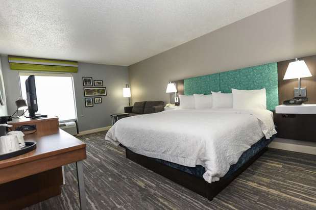 Images Hampton Inn Youngstown-North