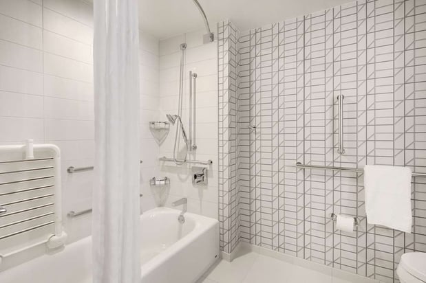 Images Embassy Suites by Hilton Atlanta Perimeter Center