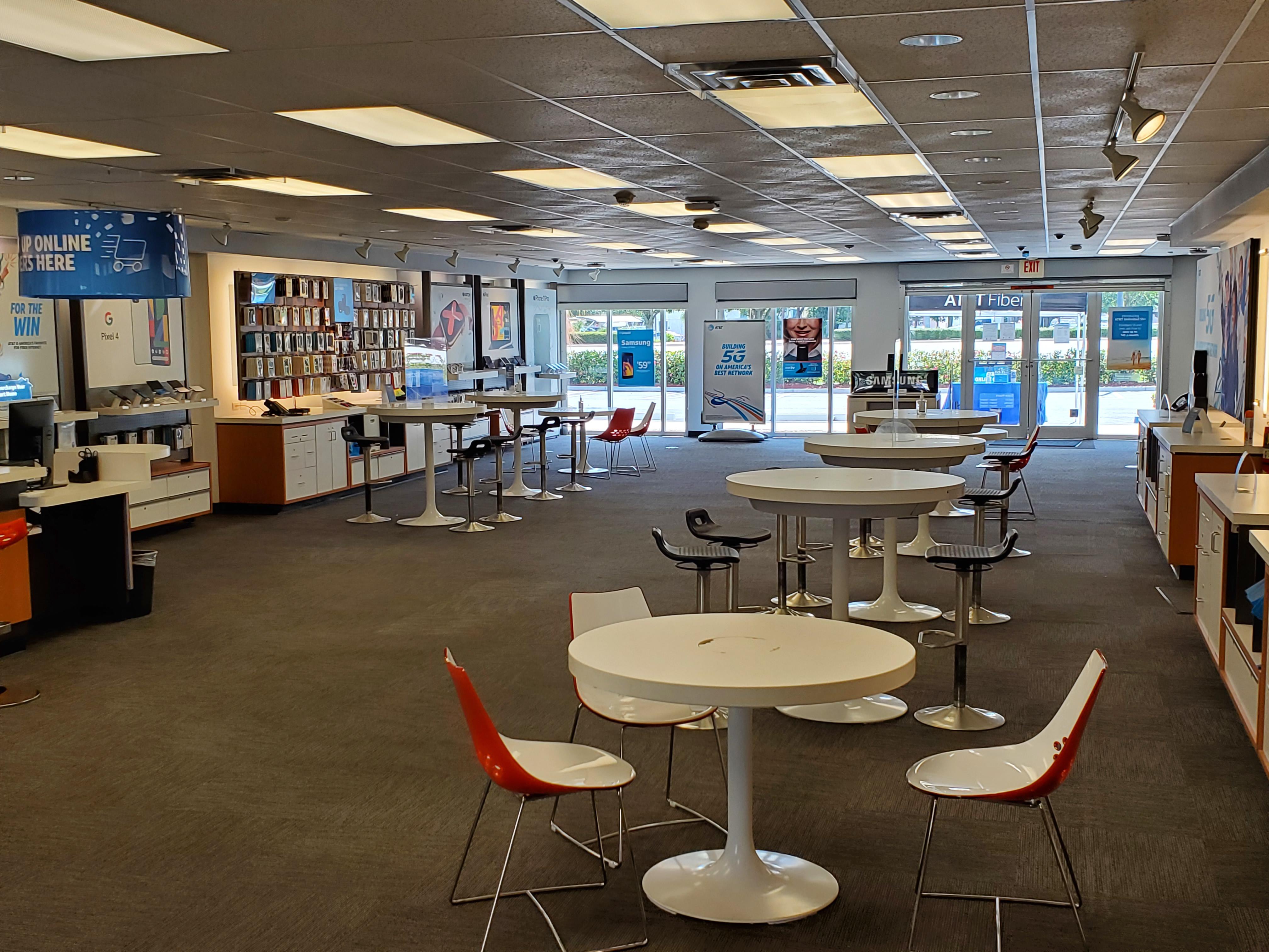 AT&T Store Photo