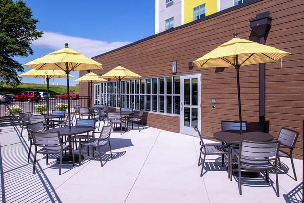 Images Hilton Garden Inn Kansas City Airport