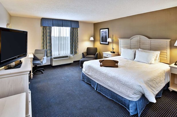 Images Hampton Inn & Suites Cape Cod-West Yarmouth