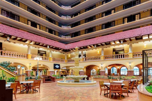 Images Embassy Suites by Hilton Kansas City Plaza