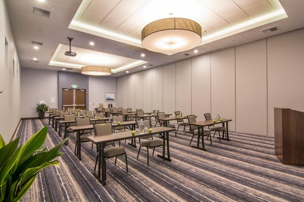 Images Holiday Inn Carlsbad - San Diego by IHG